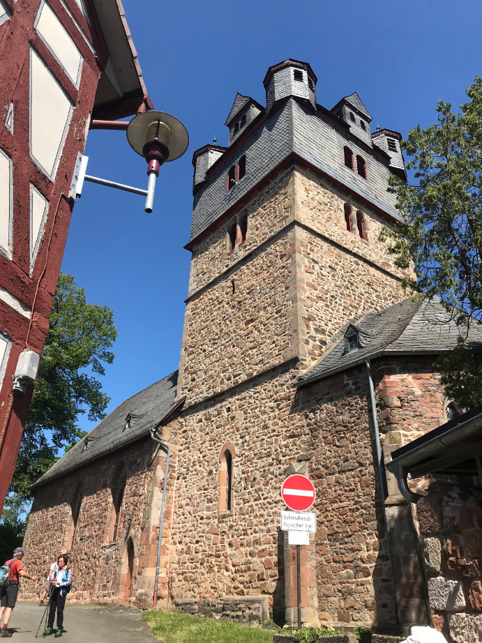 03 Kirche mit Wehrturm